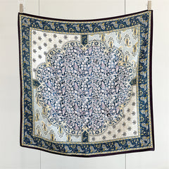 Classic Paisley – 100% Silk Crepe de Chine Scarf (90×90 cm)