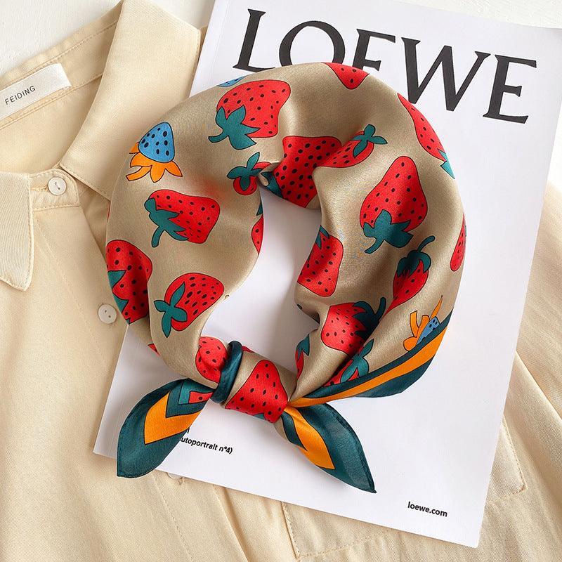 Schal aus 100 % Maulbeerseide/Kopftuch aus Seide/Haarschal aus Seide/Halstuch aus Seide/Bandana aus Seide/Taschenaccessoire/Geschenk für Sie/Graues Erdbeermuster