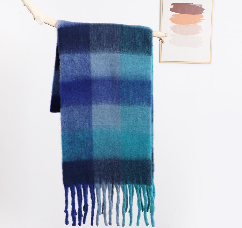 Luxurious Plaid Pattern Cashmere-Like Scarf: Vegan-Friendly Winter Accessory