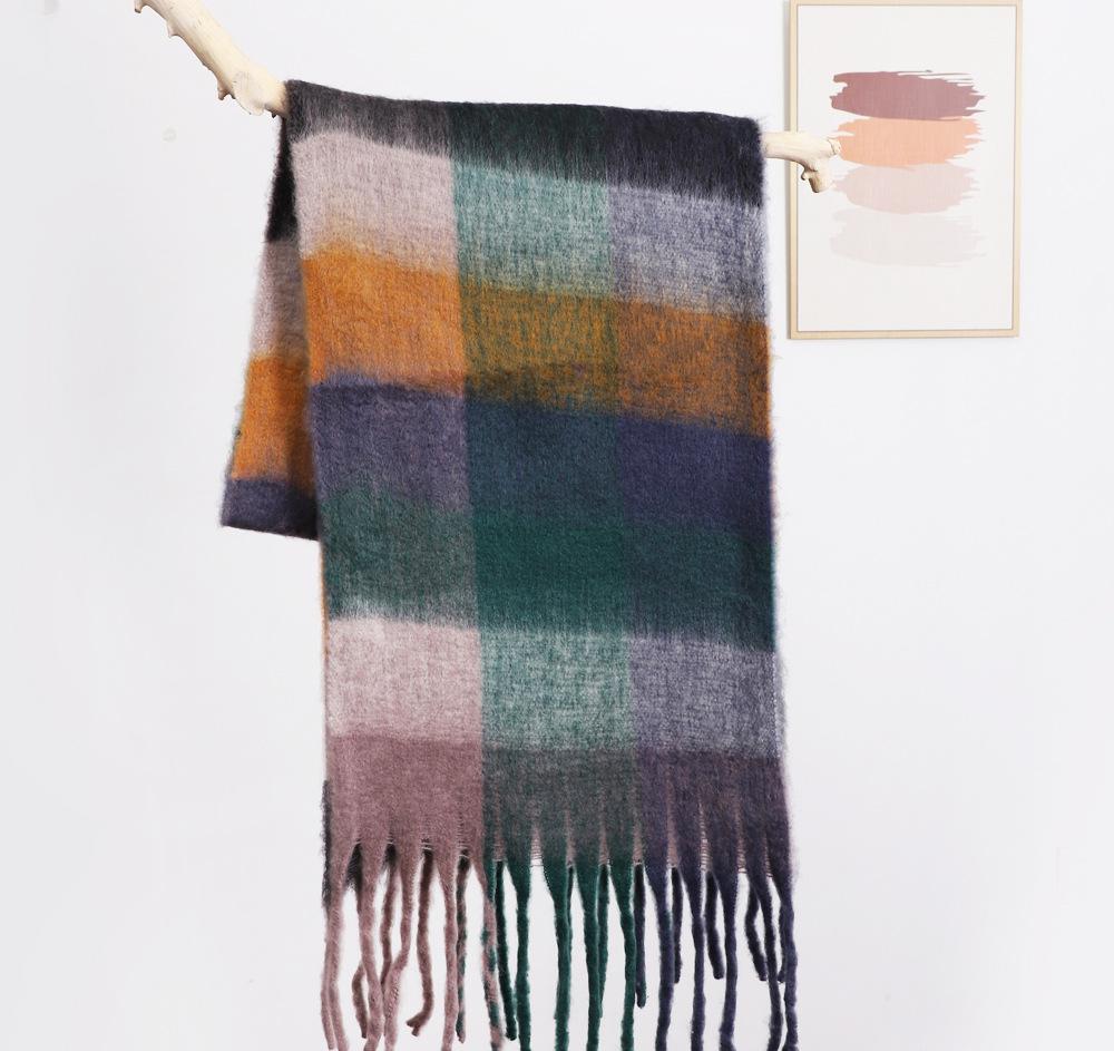 Luxurious Plaid Pattern Cashmere-Like Scarf: Vegan-Friendly Winter Accessory