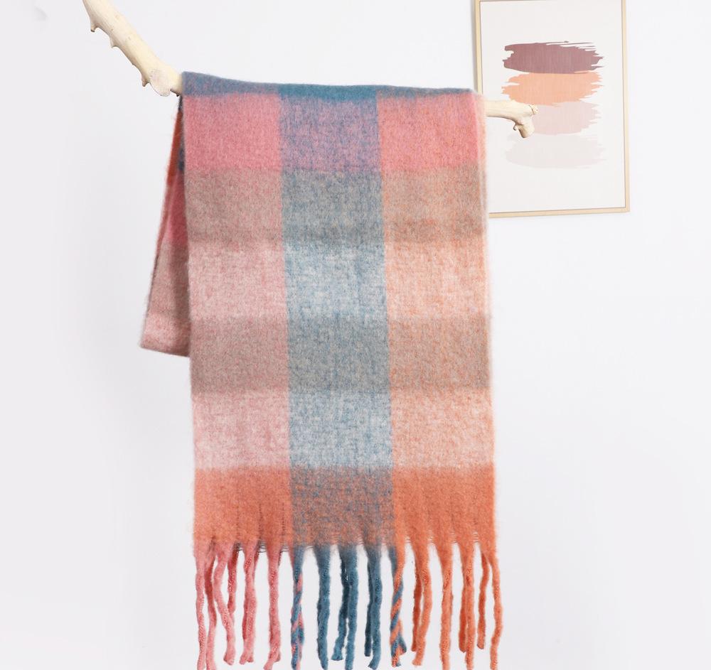 Luxurious Plaid Pattern Cashmere-Like Scarf: Vegan-Friendly Winter Accessory