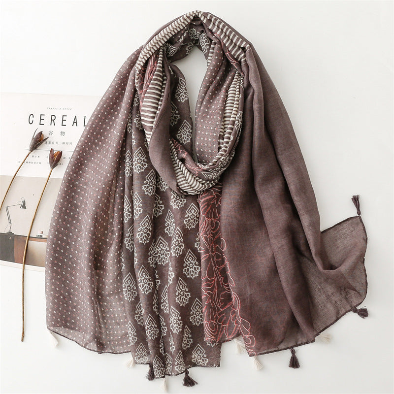 Exotic ethnic style wear accessories travel shawl cotton and linen feel Bali yarn scarf color matching geometric fringed scarf