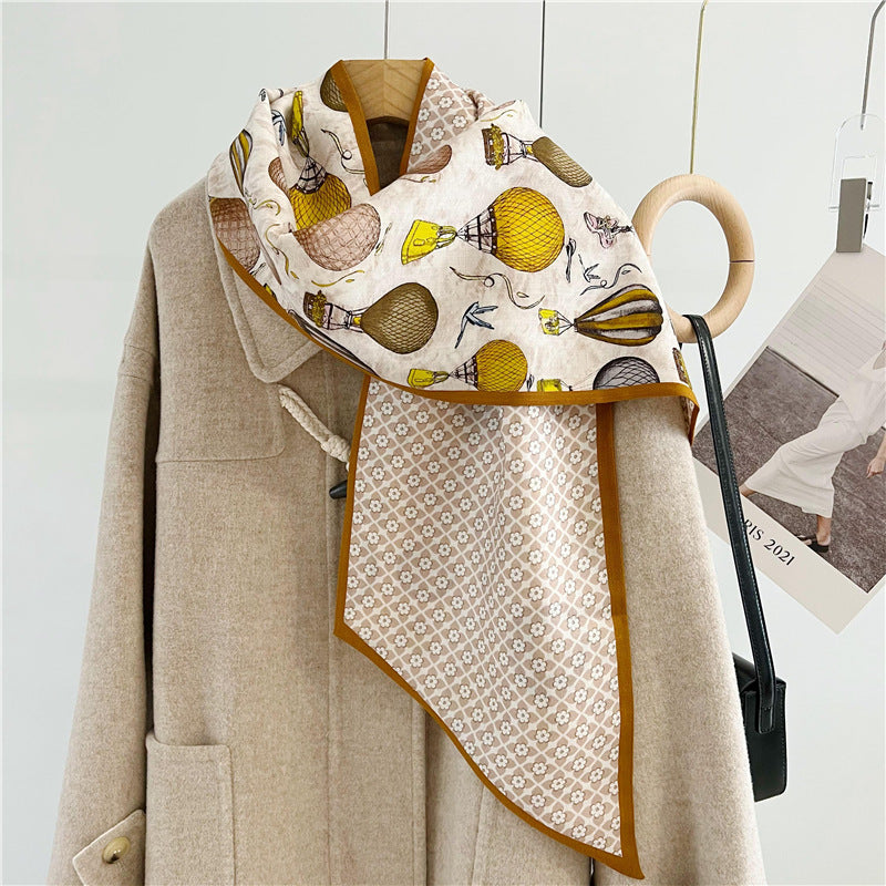 Reversible Silk & Wool Scarf – Chic Balloon Motif for Sophisticated Layering