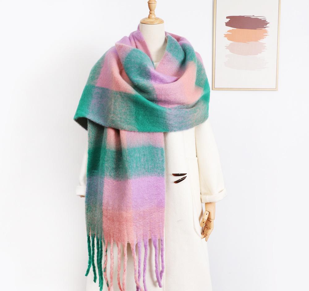 Luxurious Plaid Pattern Cashmere-Like Scarf: Vegan-Friendly Winter Accessory