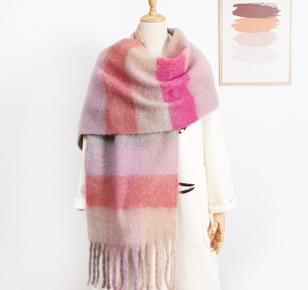 Luxurious Plaid Pattern Cashmere-Like Scarf: Vegan-Friendly Winter Accessory