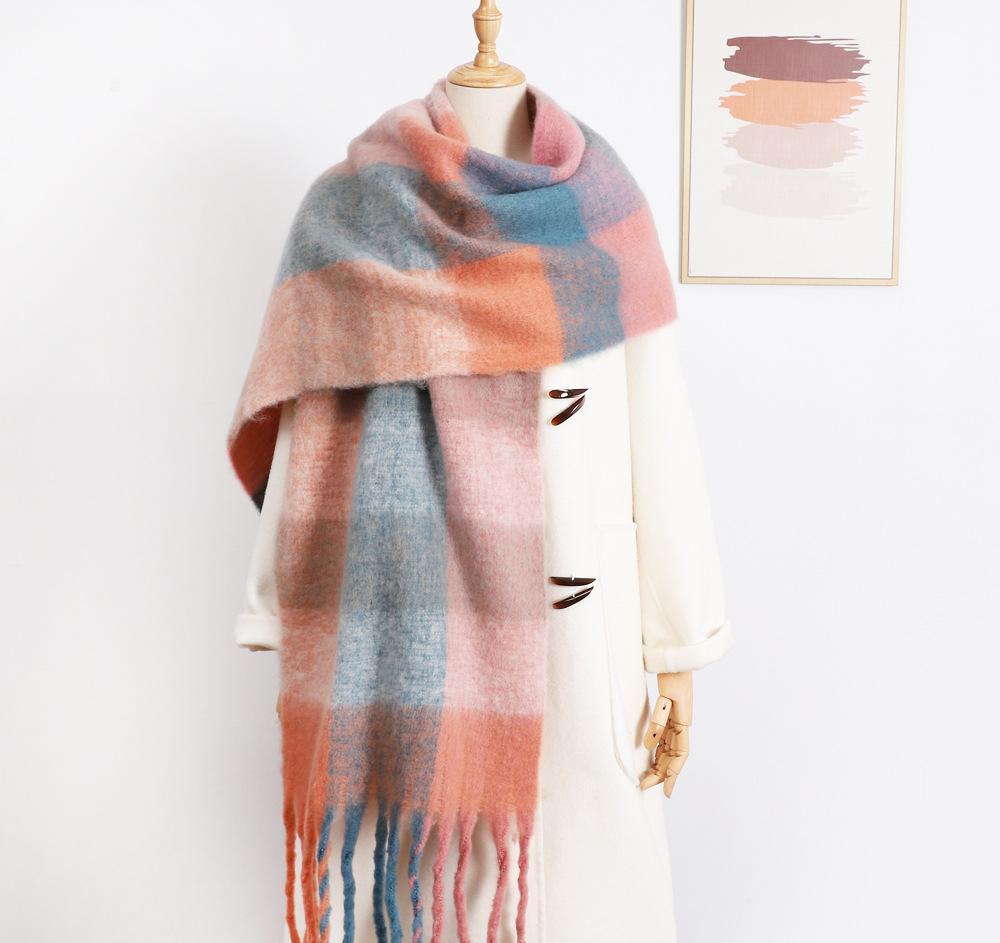 Luxurious Plaid Pattern Cashmere-Like Scarf: Vegan-Friendly Winter Accessory