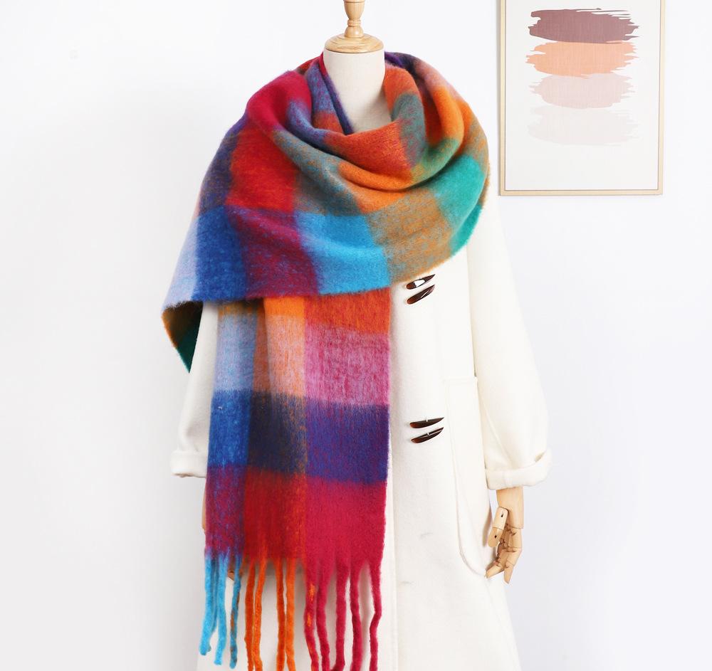 Luxurious Plaid Pattern Cashmere-Like Scarf: Vegan-Friendly Winter Accessory