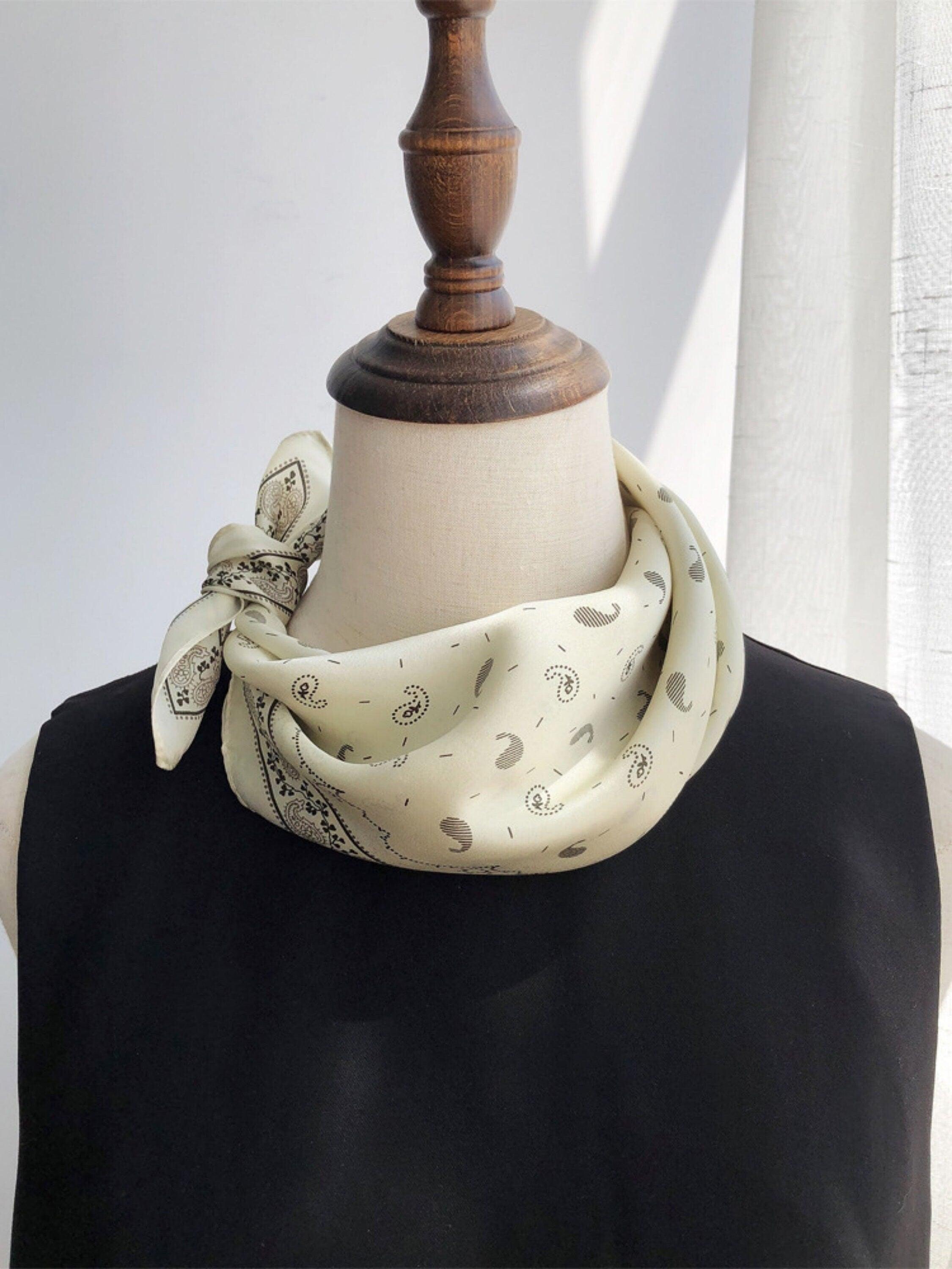 Hellgelber Paisley-Seidenschal/100 % Maulbeerseidenschal/Seidenkopfschal/Seidenhaarschal/Seidenhalstuch/Seidenbandana/Taschenaccessoire/Geschenk für Sie