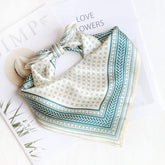 Schal aus 100 % Maulbeerseide/Kopftuch aus Seide/Haarschal aus Seide/Halstuch aus Seide/Muttertagsgeschenke/Taschenaccessoire/Geschenk für Sie/Für den Frühling