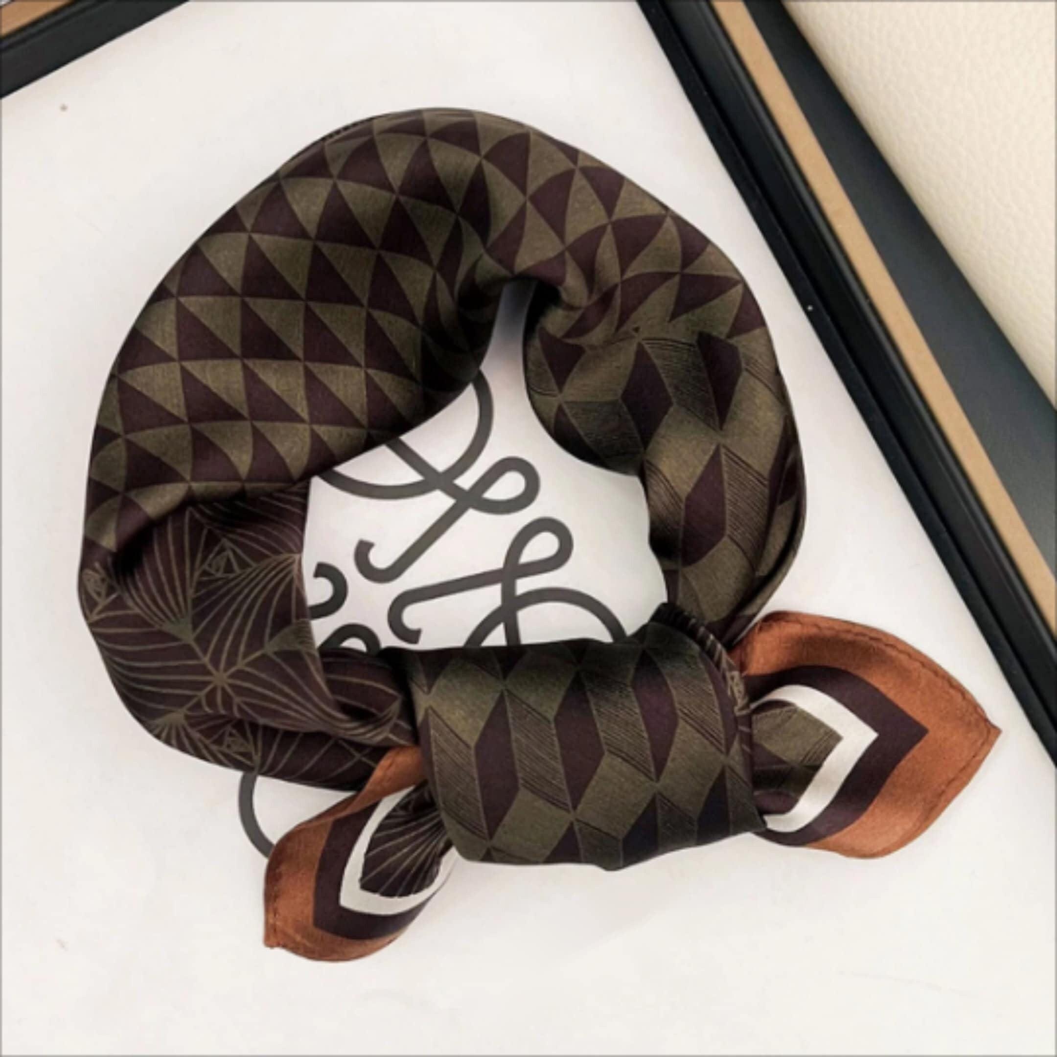 Checkered pattern 100% mulberry Silk Scarf/Silk head scarf/Silk hair scarf/Silk neck scarf/Mother&