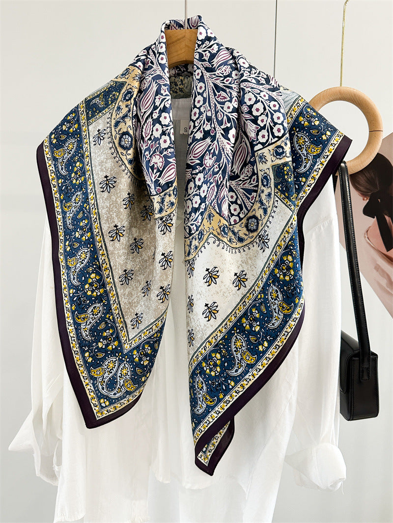 Classic Paisley – 100% Silk Crepe de Chine Scarf (90×90 cm)