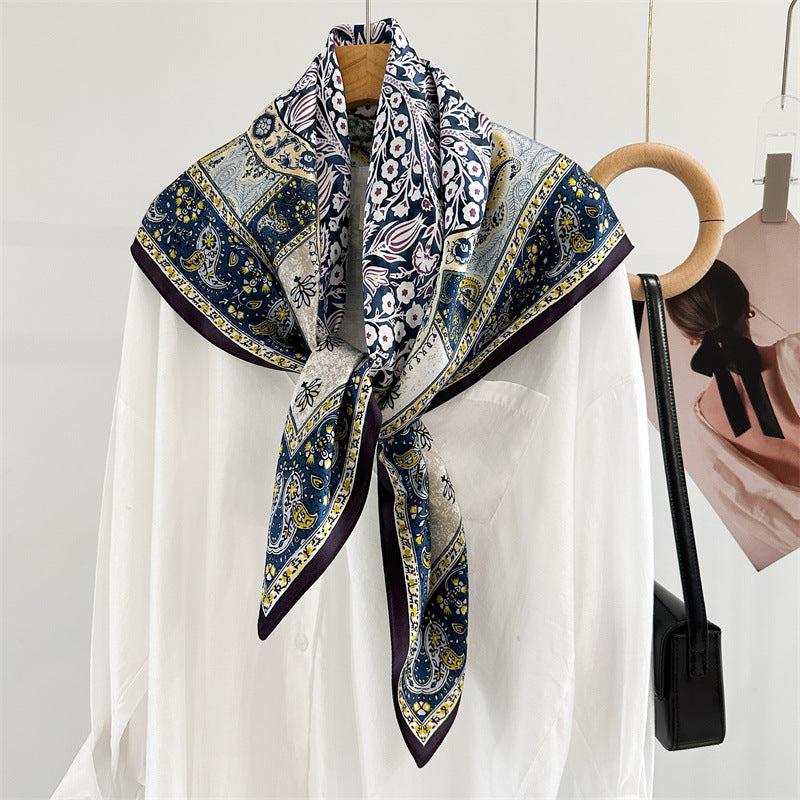 Classic Paisley – 100% Silk Crepe de Chine Scarf (90×90 cm)