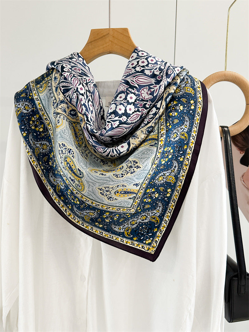 Classic Paisley – 100% Silk Crepe de Chine Scarf (90×90 cm)