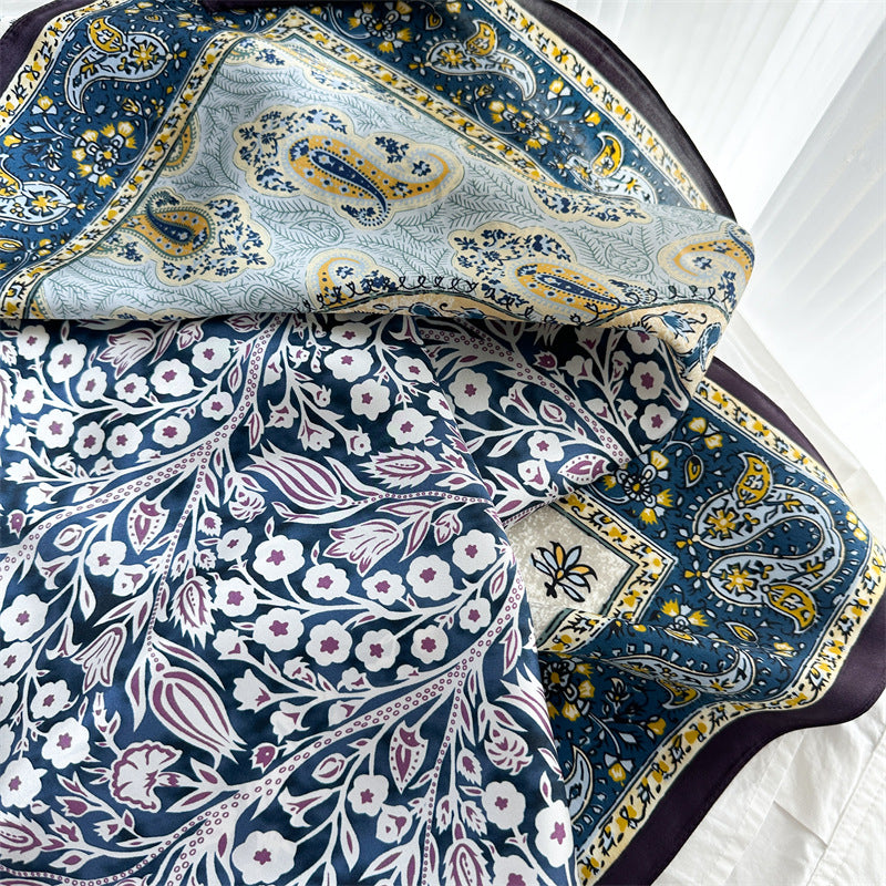 Classic Paisley – 100% Silk Crepe de Chine Scarf (90×90 cm)