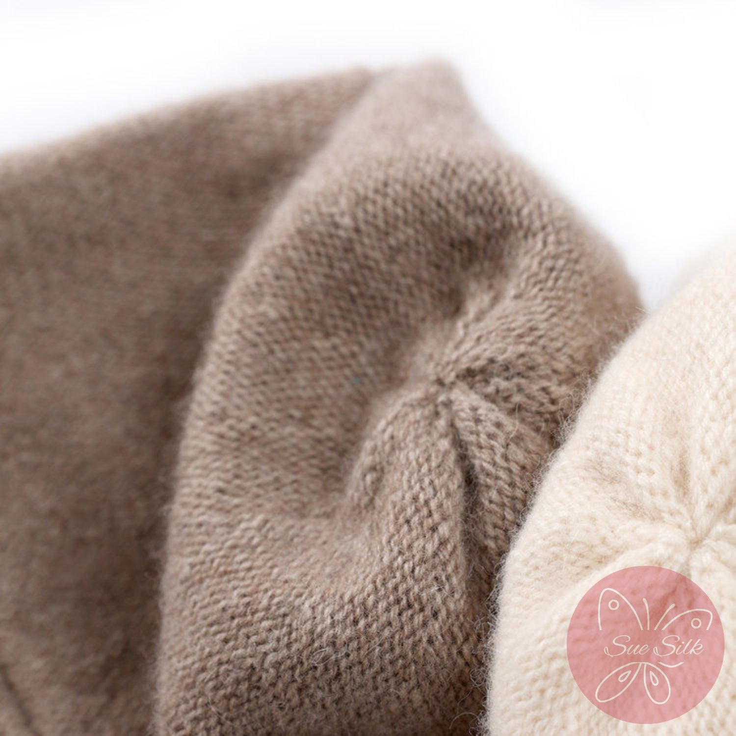 100% Pure Cashmere Knit Bucket Hat – Soft Slouchy Fit, Minimal Everyday Style