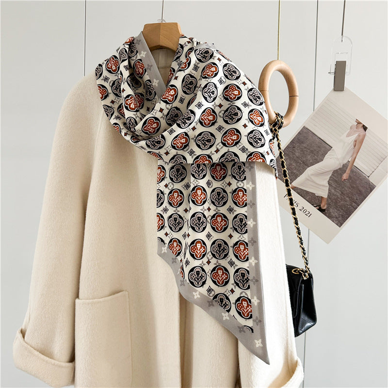 Lucky Clover Silk Wool Scarf – Lightweight Yet Warm, Reversible &amp; Timeless