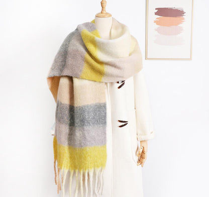 Luxurious Plaid Pattern Cashmere-Like Scarf: Vegan-Friendly Winter Accessory