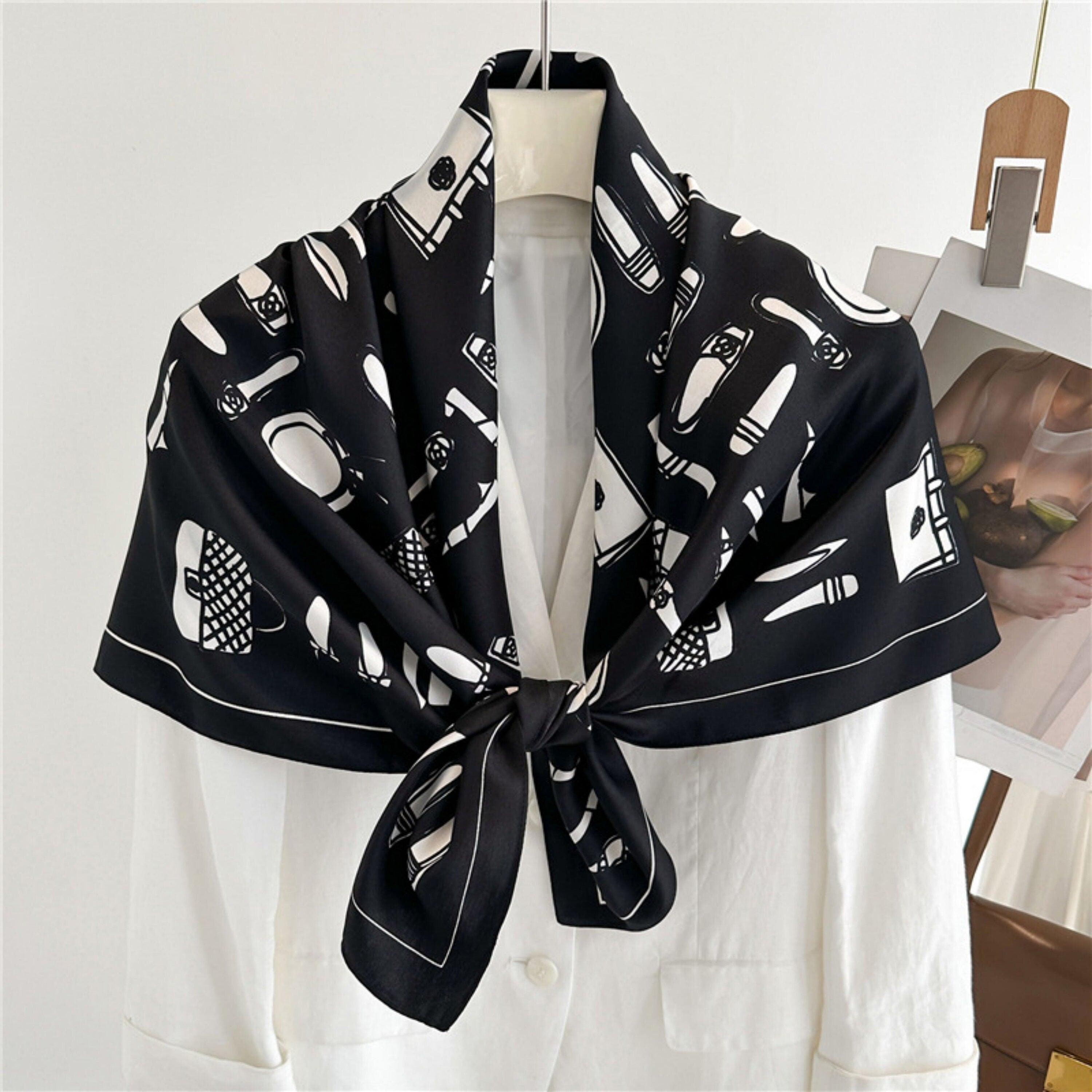 Großer Seidenschal mit frischem Muster in Rosa/Seidentwill-Satin/9090 cm/Seidenschal/Seidenbandana/Großer Satinschal/Geschenk für Sie/Muttertagsgeschenke