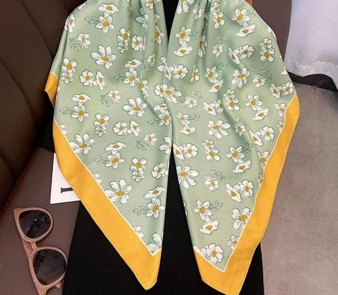 Japanischer Kirschblüten-Druckschal/Seiden-Twill-Satin/9090 cm/Seidenschal/Seidenbandana/Großer Satinschal/Geschenk für Sie/Muttertagsgeschenke