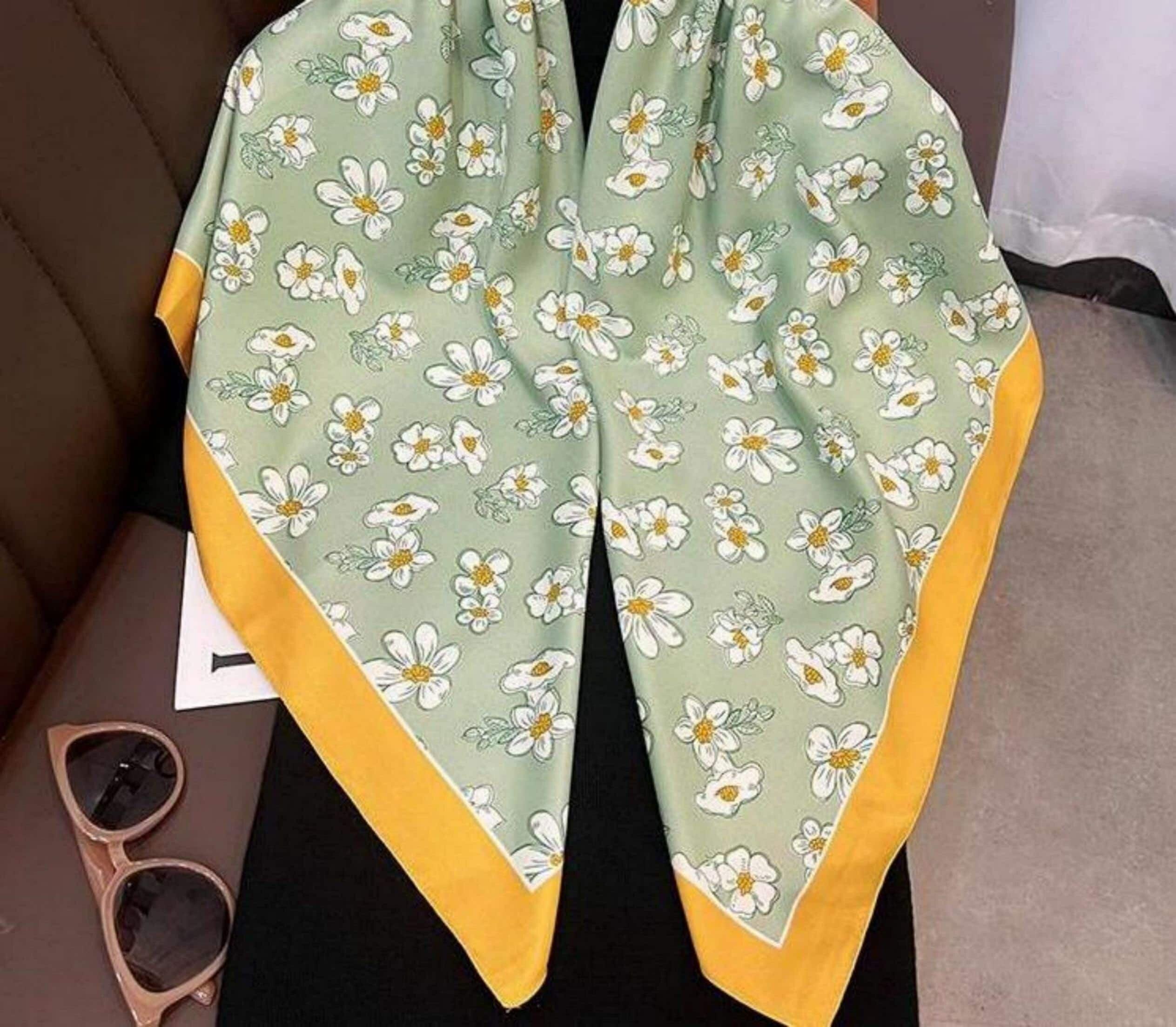 Japanischer Kirschblüten-Druckschal/Seiden-Twill-Satin/9090 cm/Seidenschal/Seidenbandana/Großer Satinschal/Geschenk für Sie/Muttertagsgeschenke