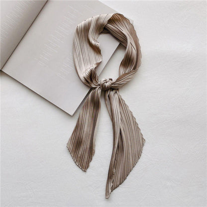 Faltenschals für Frauen/Diamantförmiger Schal/Seidenhaarschal/Bandana-Stirnband/Taschenaccessoire/Seidenkopfschal/Geschenke für sie/Vintage-Falten